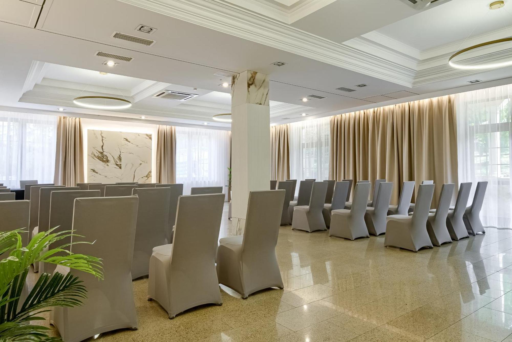 Hotel Antoni Tomaszów Lubelski Exteriér fotografie